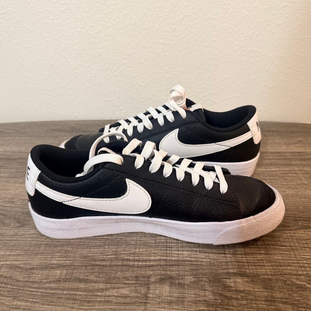 Nike Blazer Low 77 Black White  DA4074-002 - Size 6Y / Women 7.5